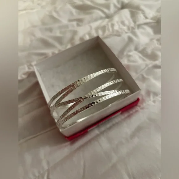 Premier Designs beveled silver linked bangle Illusion bracelet - Picture 5 of 10